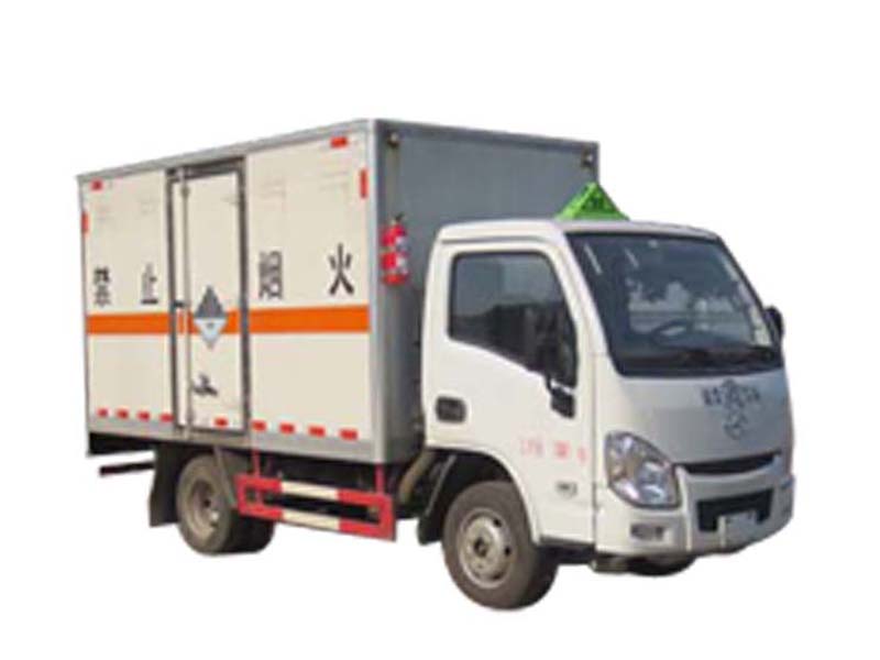 躍進(jìn)1噸易燃液體廂式運(yùn)輸車