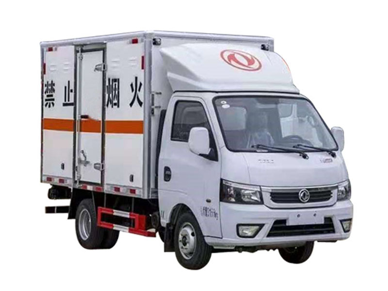 東風(fēng)1噸易燃液體廂式運(yùn)輸車